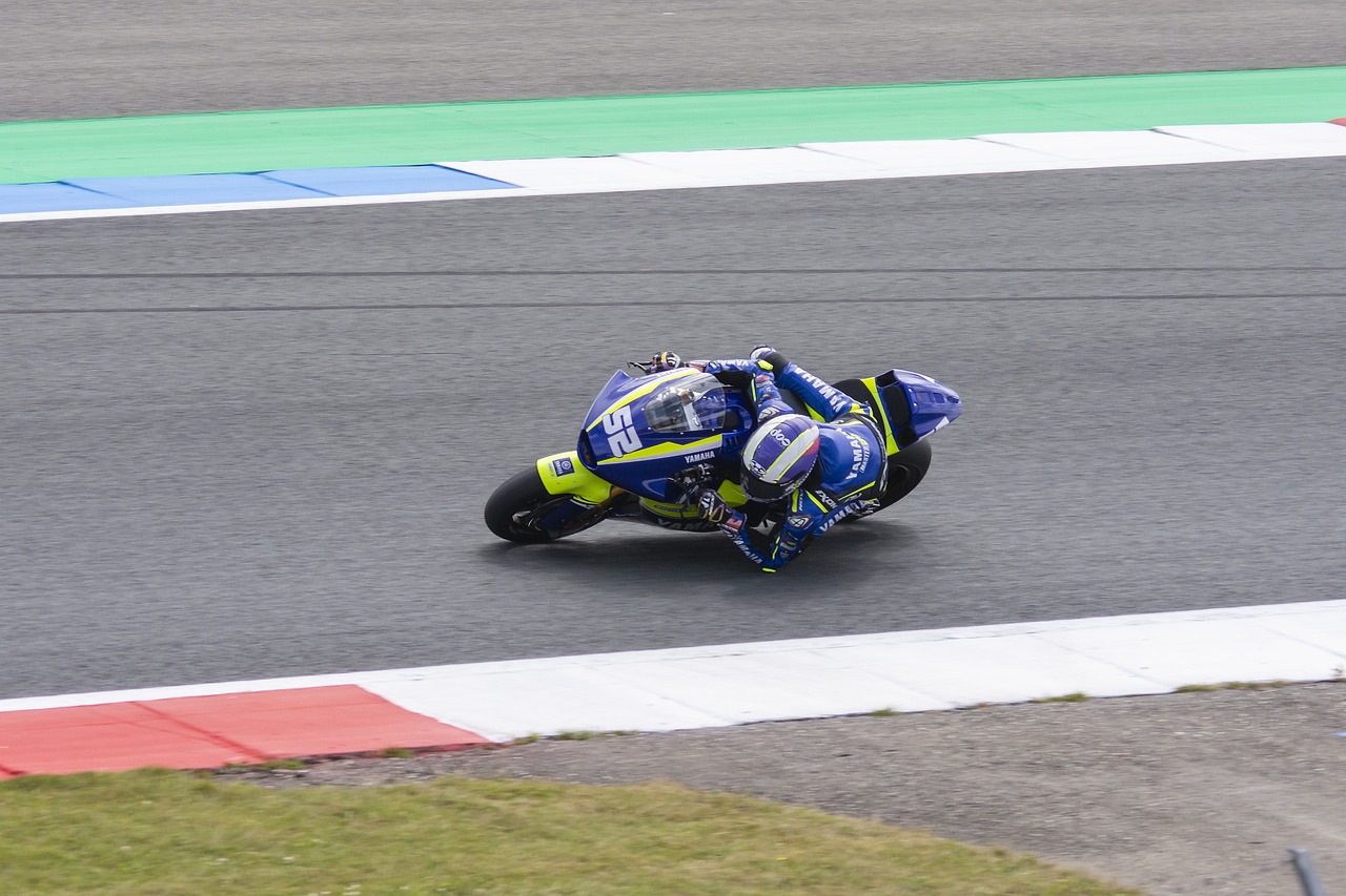 步步迈向西 步步迈向西